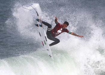 Felipe Toledo conquista bicampeonato no mundial de surfe em Saquarema